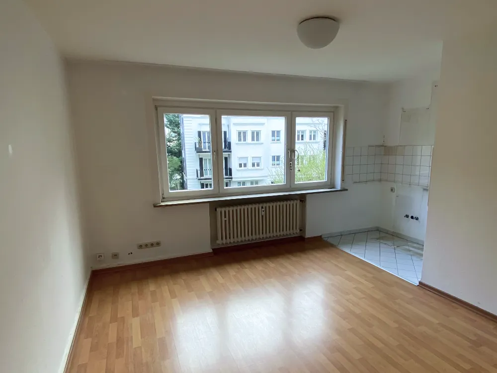 Nachher: Zimmer leer geräumt
